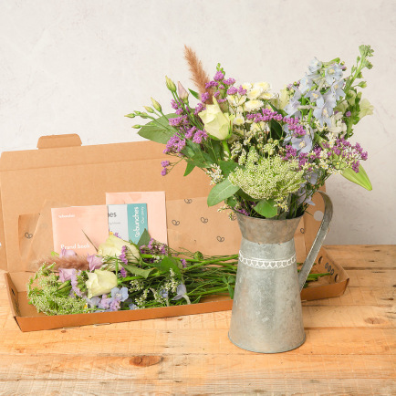 Letterbox Monthly Flower Gift - Maybelline Makeup Sky High Mascara review and price